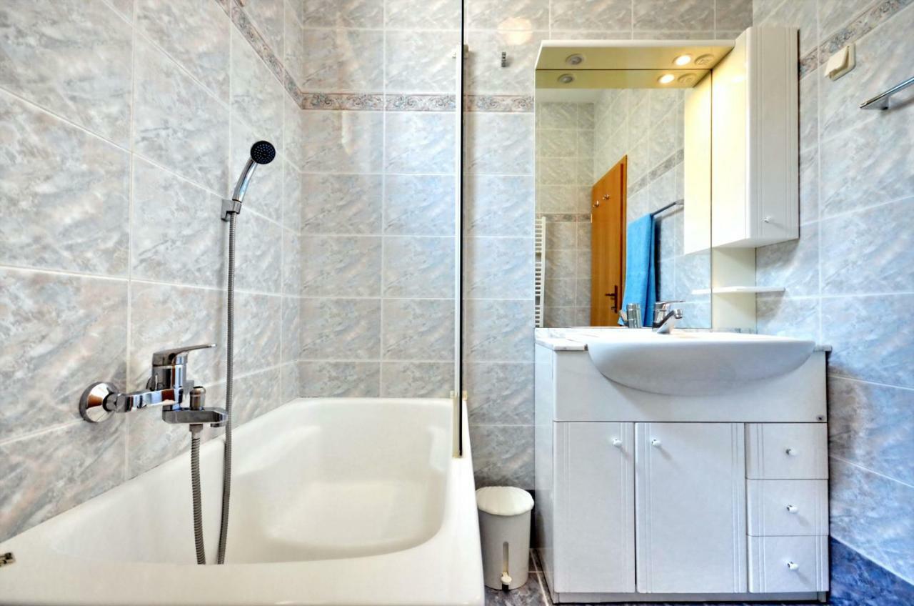 Apartment Danica Хвар Екстер'єр фото